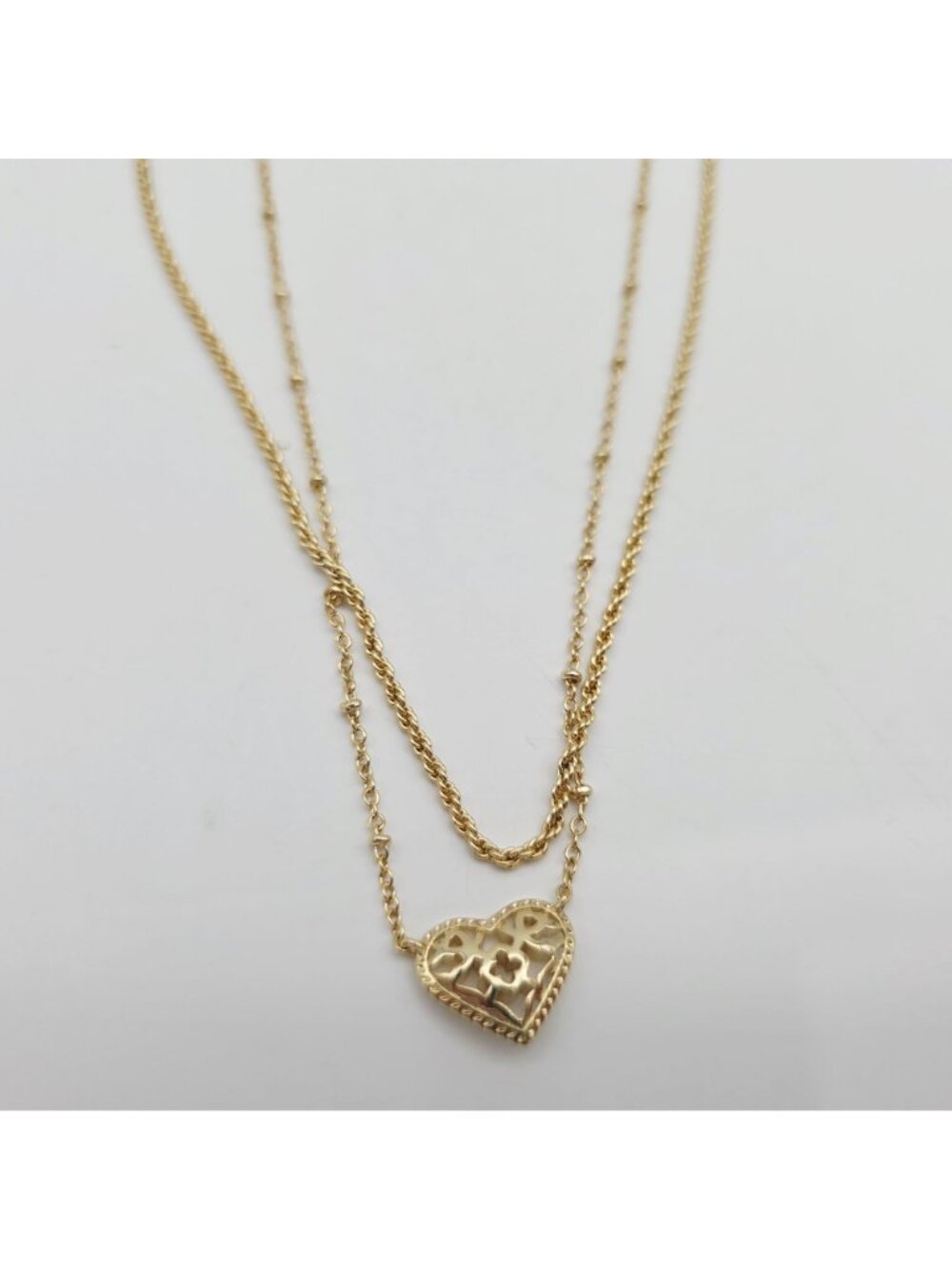 Kendra Scott Gold Double Strand Necklace With Filigree Heart Pendant 19" - Picture 4 of 6